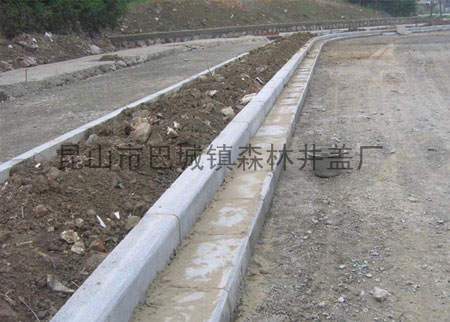 马路侧石